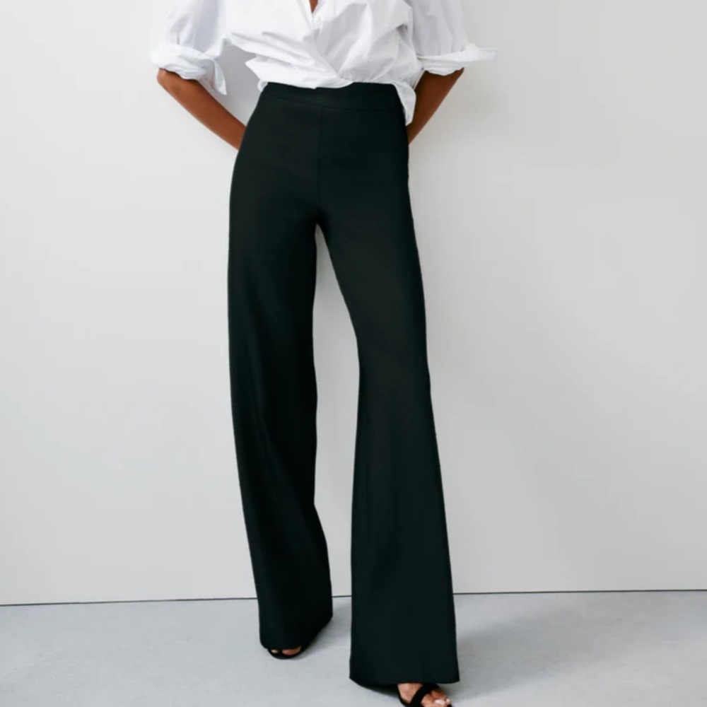 SPANX The Perfect Pant, Hi-Rise Flare Classic Black size xs